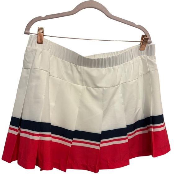 Mondetta White and Red Women's Skort - Picture 3 of 5